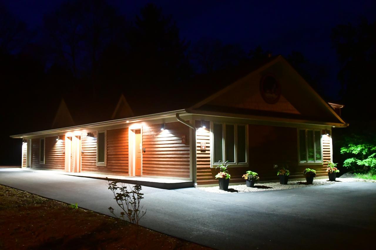 The Fields Of Eden Inn Exterior foto